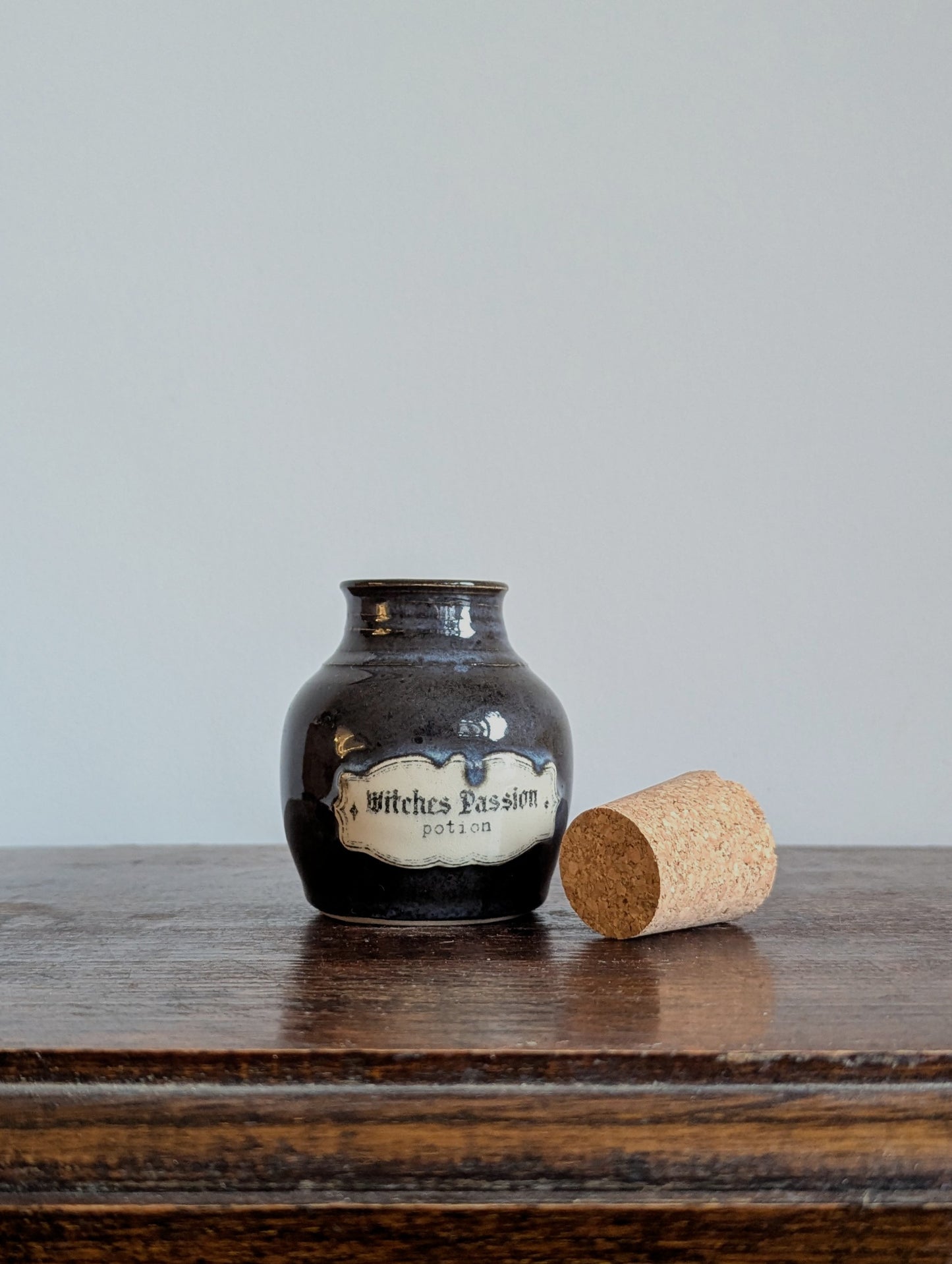 Small Witches Passion Potion Bottle - Black Pearl