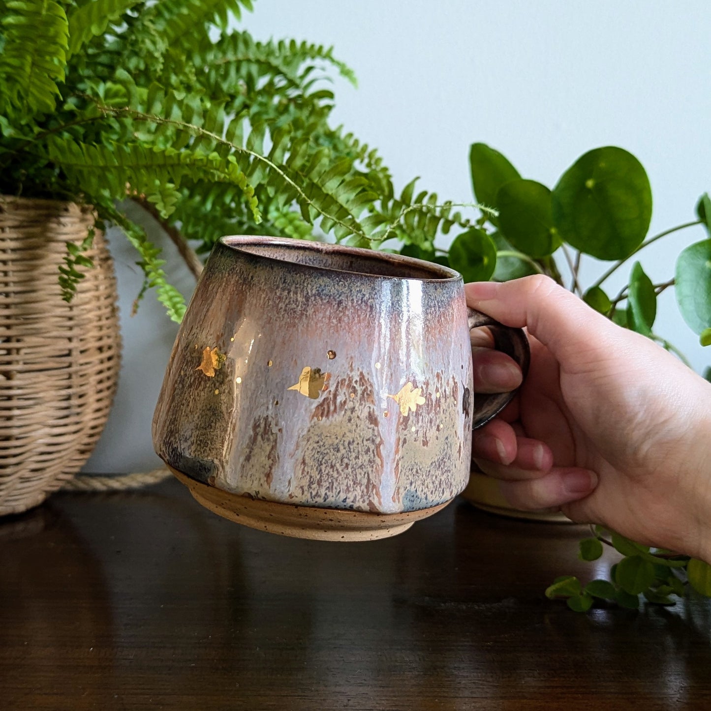 Oak Leaf Mug in Mushroom Glaze