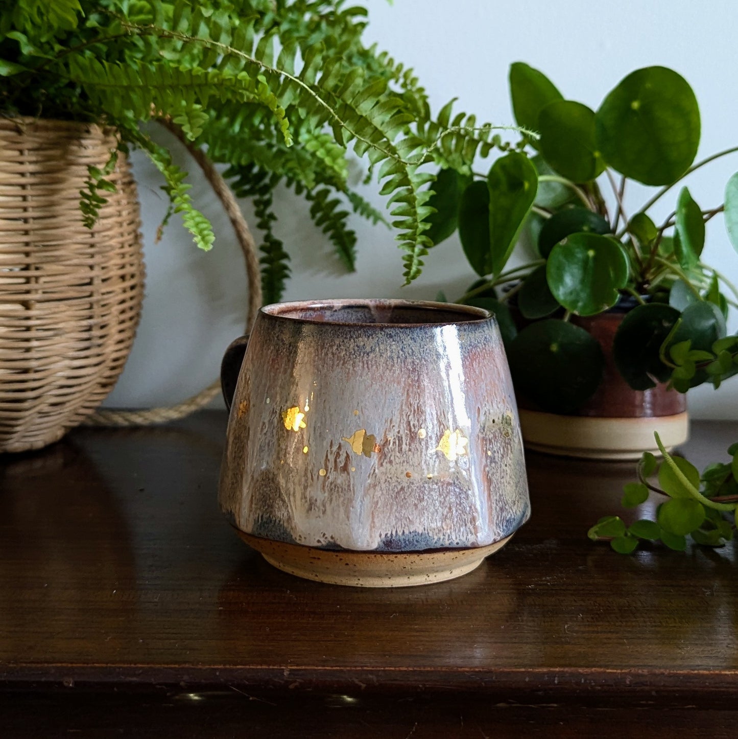 Oak Leaf Mug in Mushroom Glaze