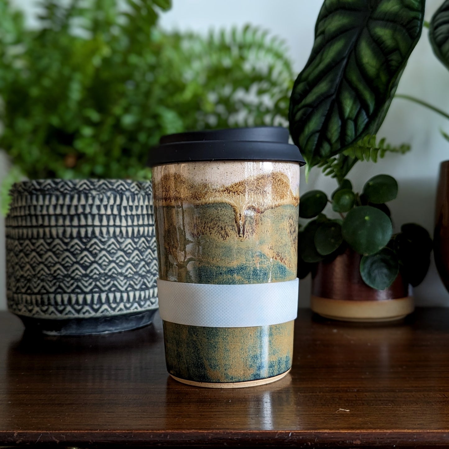 Travel Mug in Mountain Side Glaze