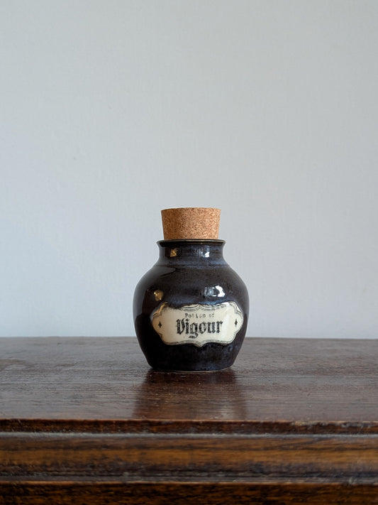 Small Potion of Vigour Bottle - Black Pearl