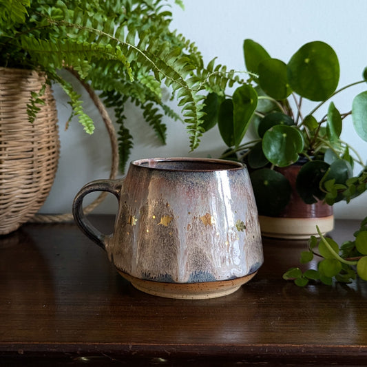 Oak Leaf Mug in Mushroom Glaze